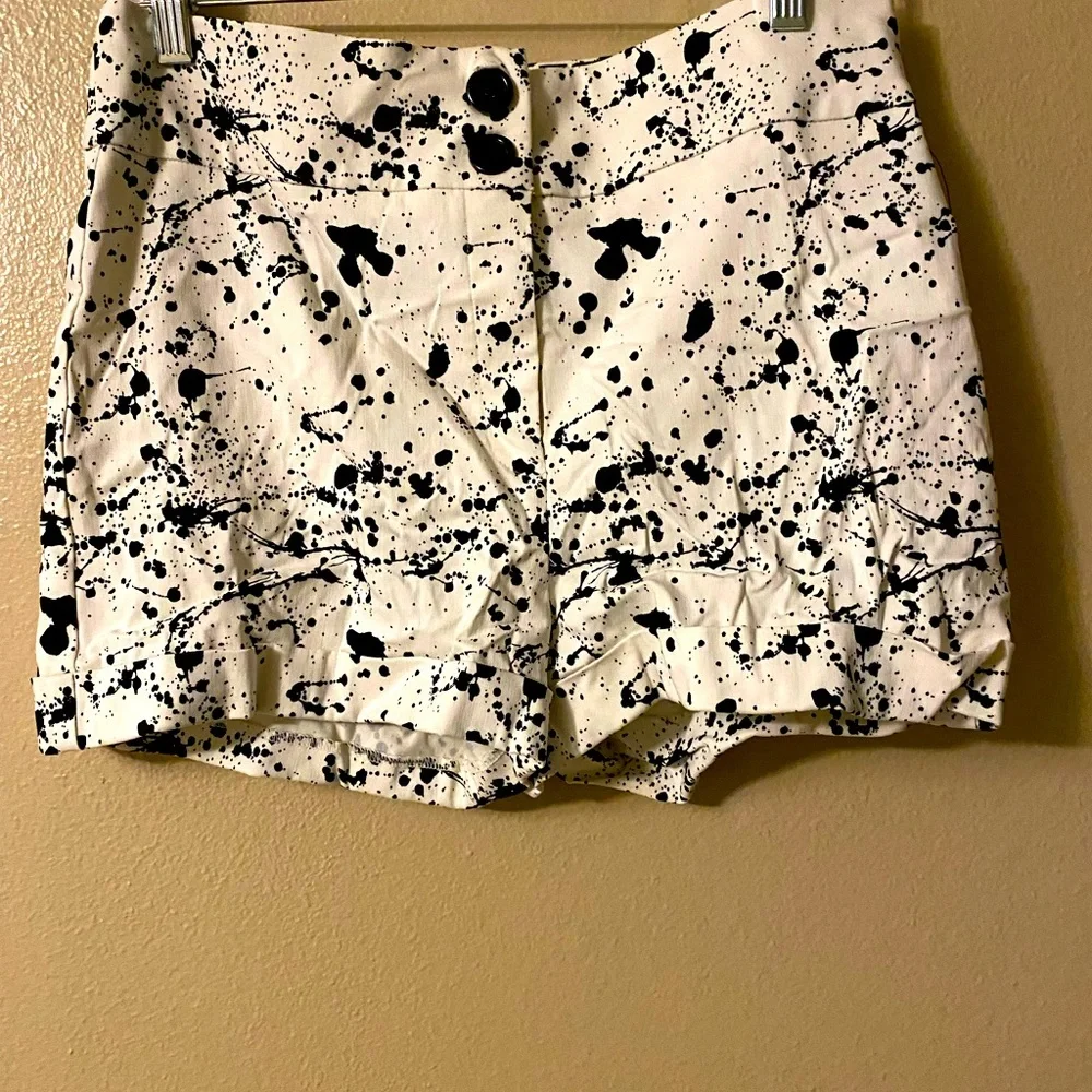 Black and white paint splash shorts - Picture 1 of 1
